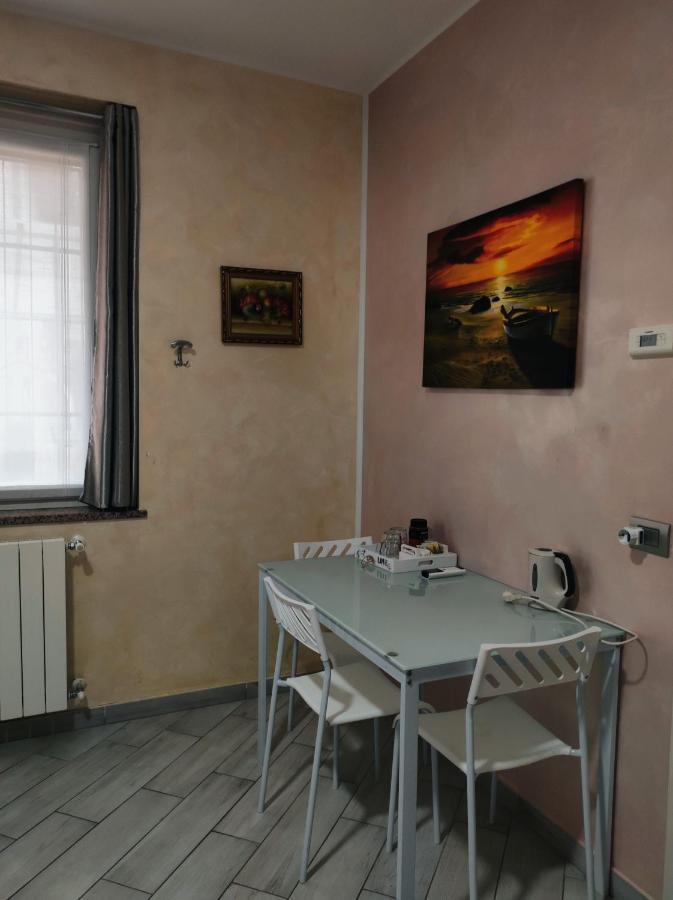 Villa Ormeni Cardano Al Campo Δωμάτιο φωτογραφία
