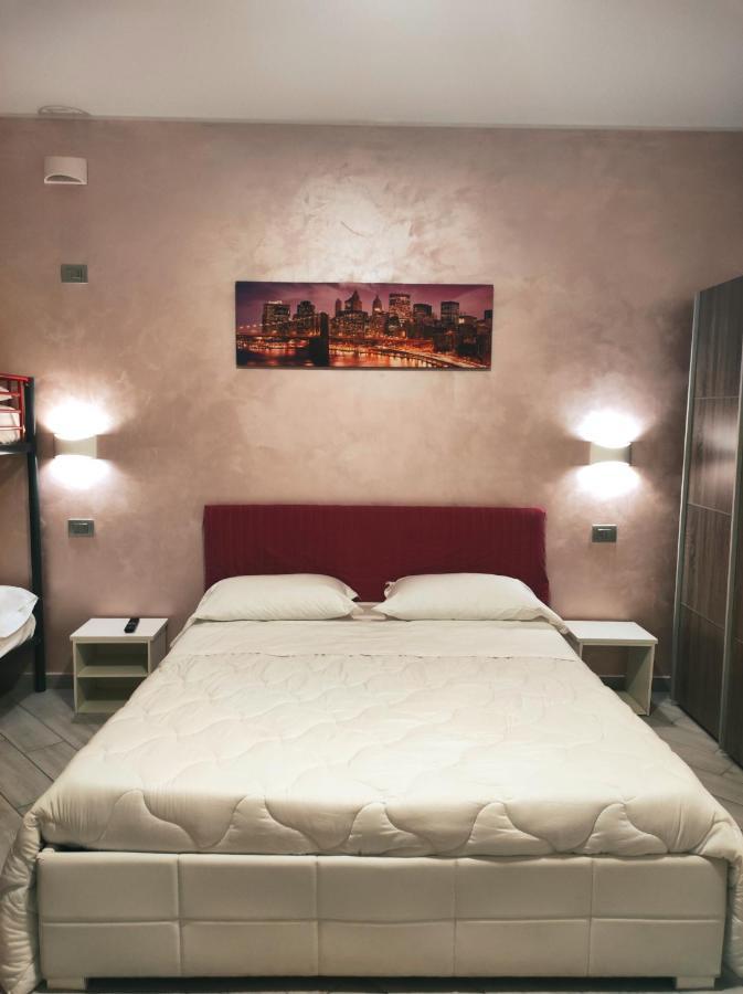 Villa Ormeni Cardano Al Campo Εξωτερικό φωτογραφία